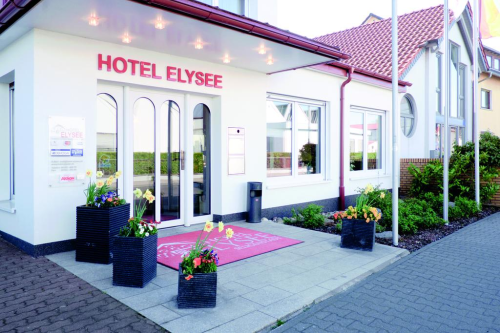 Eingang des Hotel Elysee